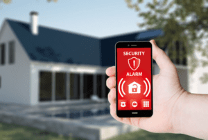 preview-full-smart_home_securit_alarm_going_off